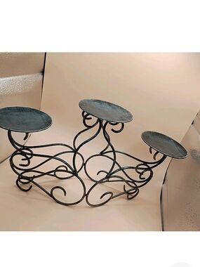 Decorative Black Metal 4-Arm Candle Holder Stand